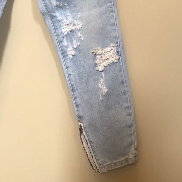 One Teaspoon, size 24, trashed free birds jeans. - Picture 3 of 8